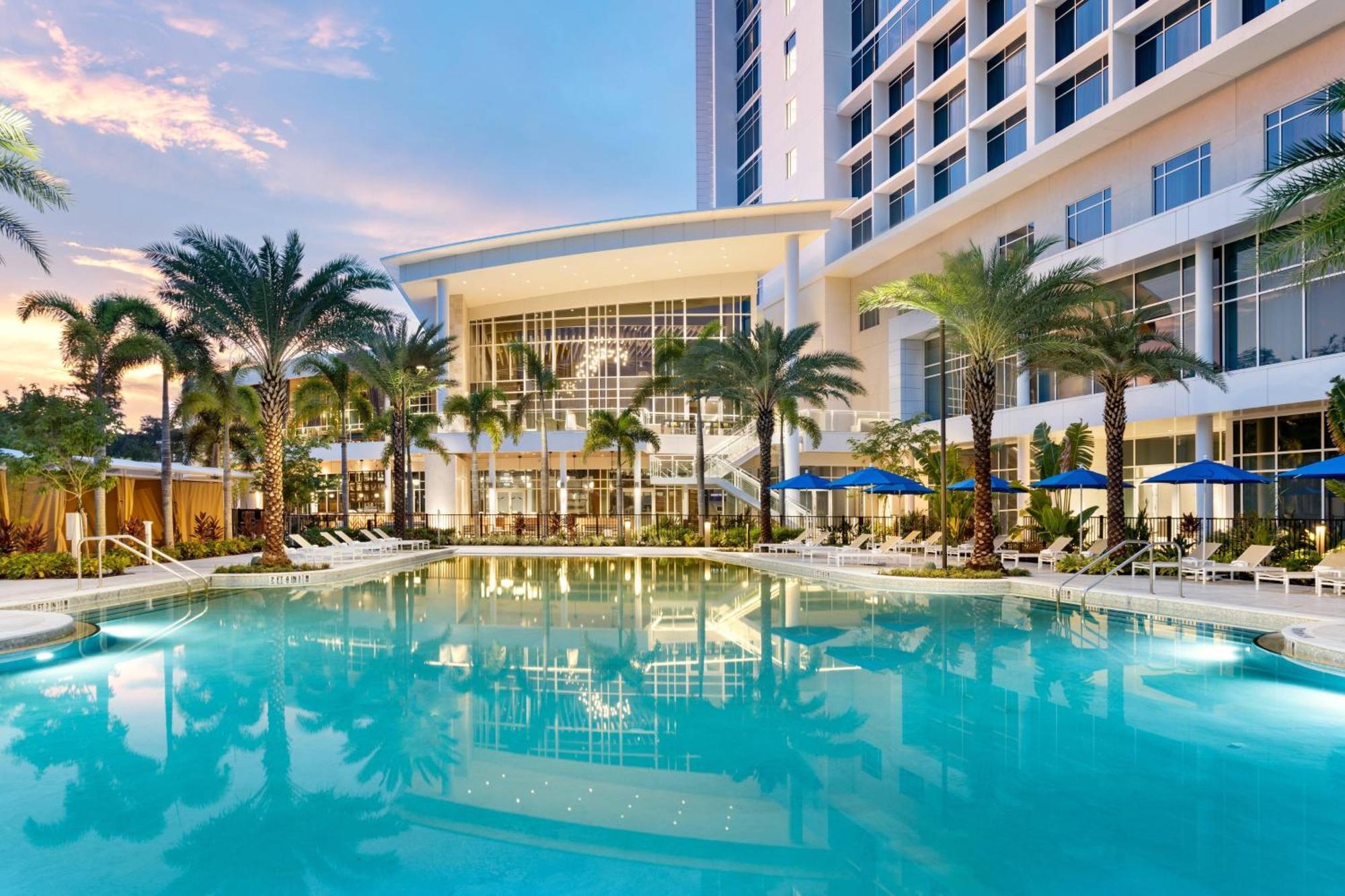 Jw Marriott Orlando Bonnet Creek & Hotel Lake Buena Vista