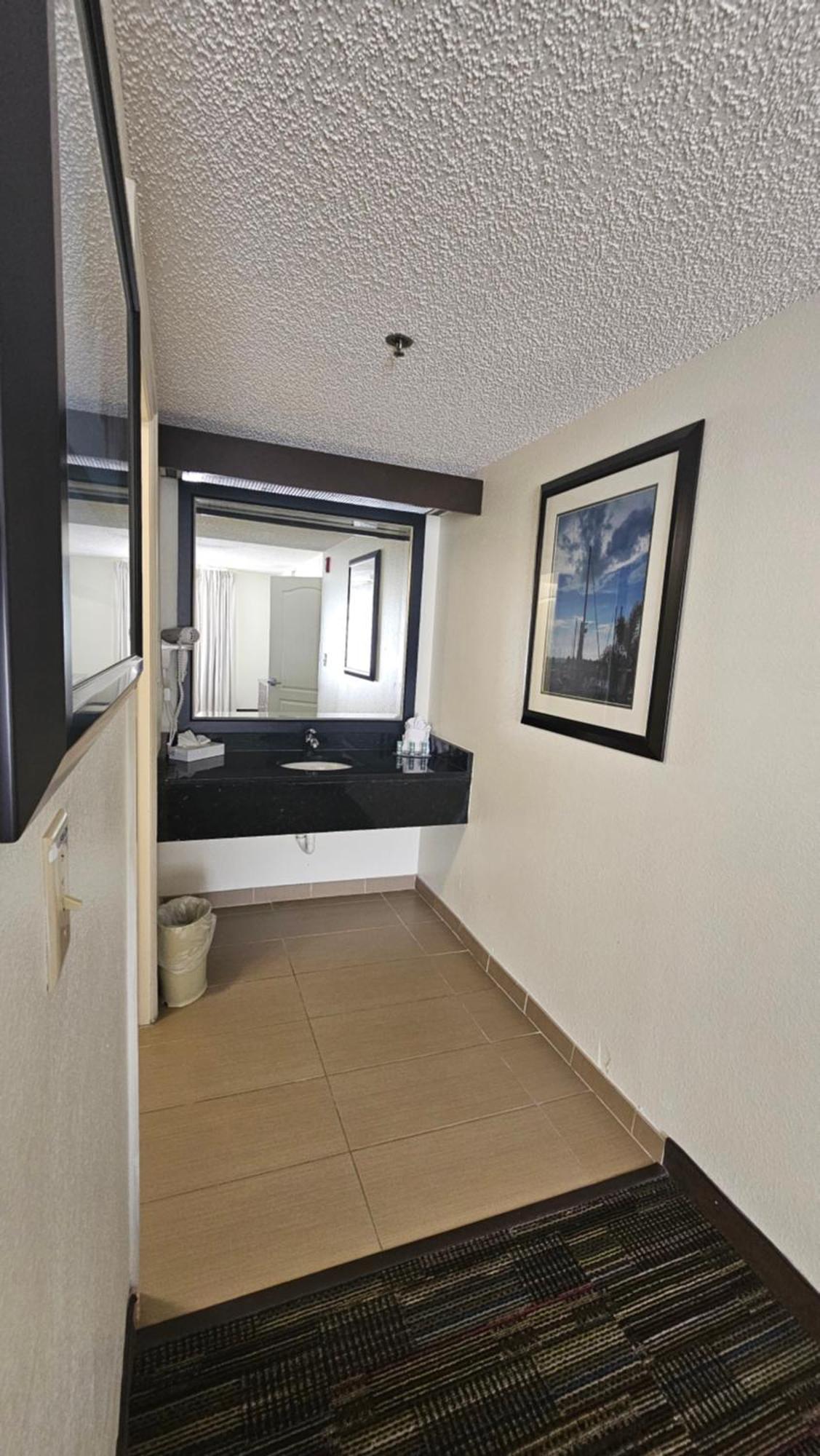 Hotel Surestay By Western Orlando Buena Vista Lake Buena Vista