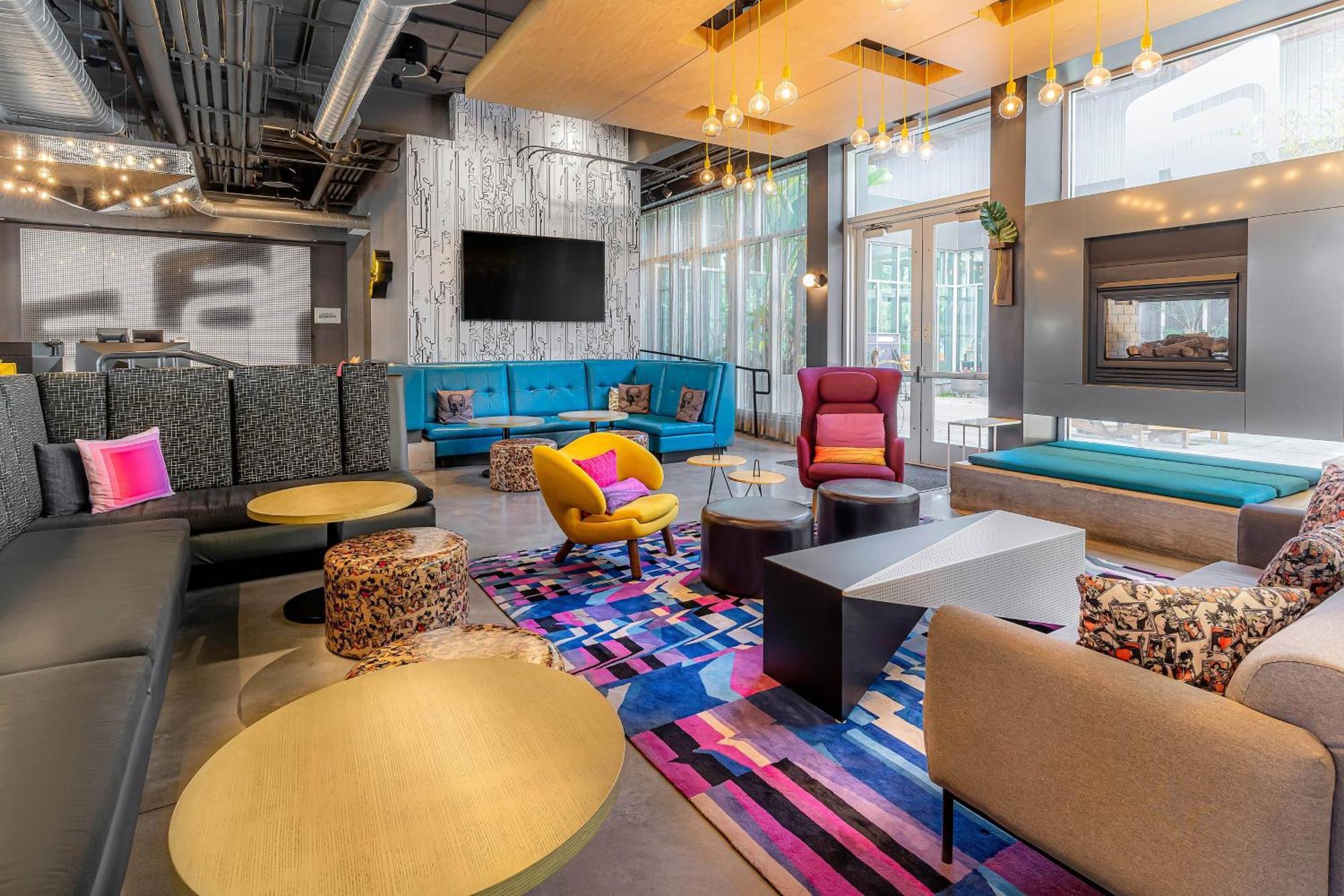 Aloft Tapestry Park