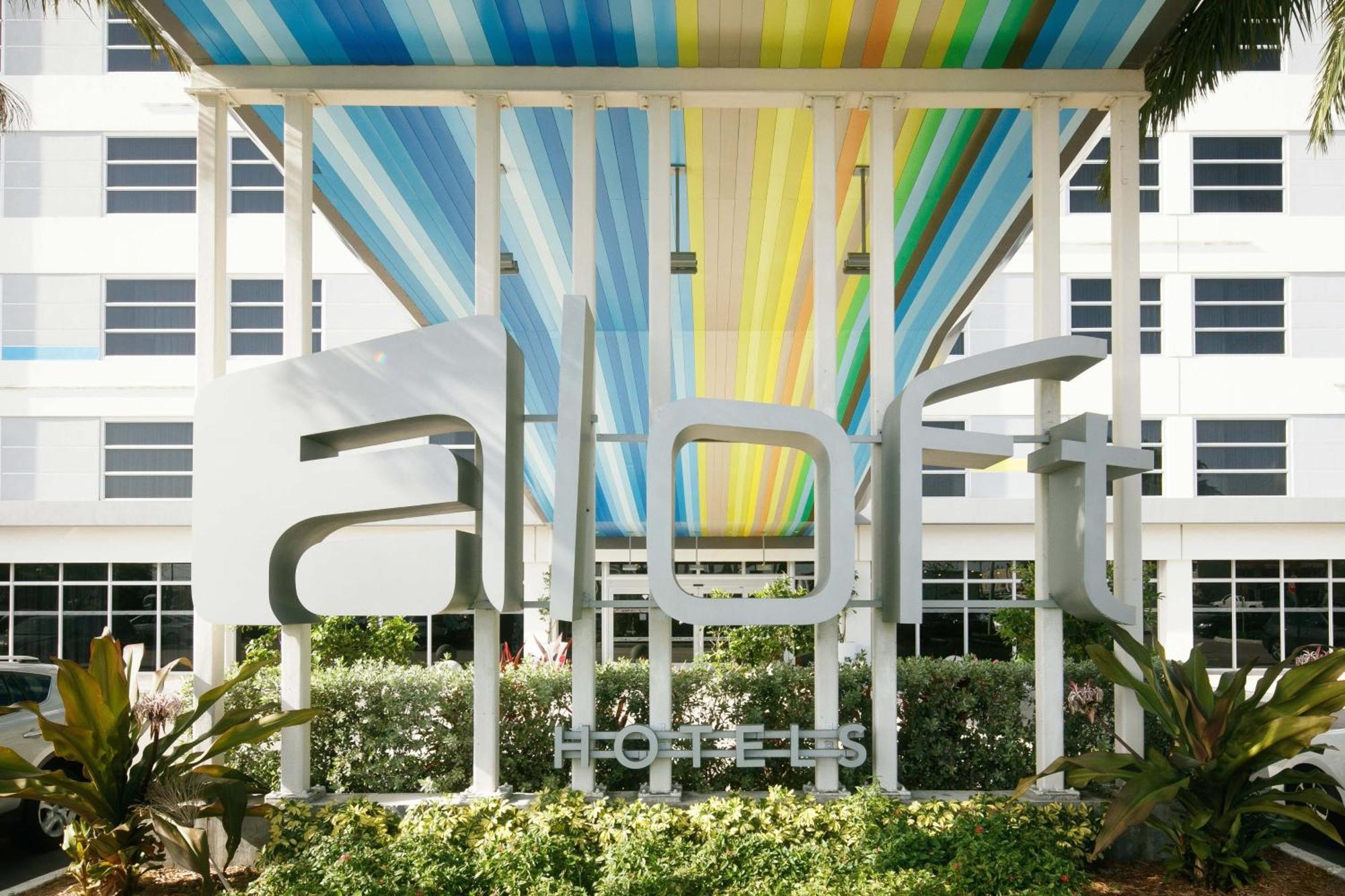 Aloft Airport Hotel 3*