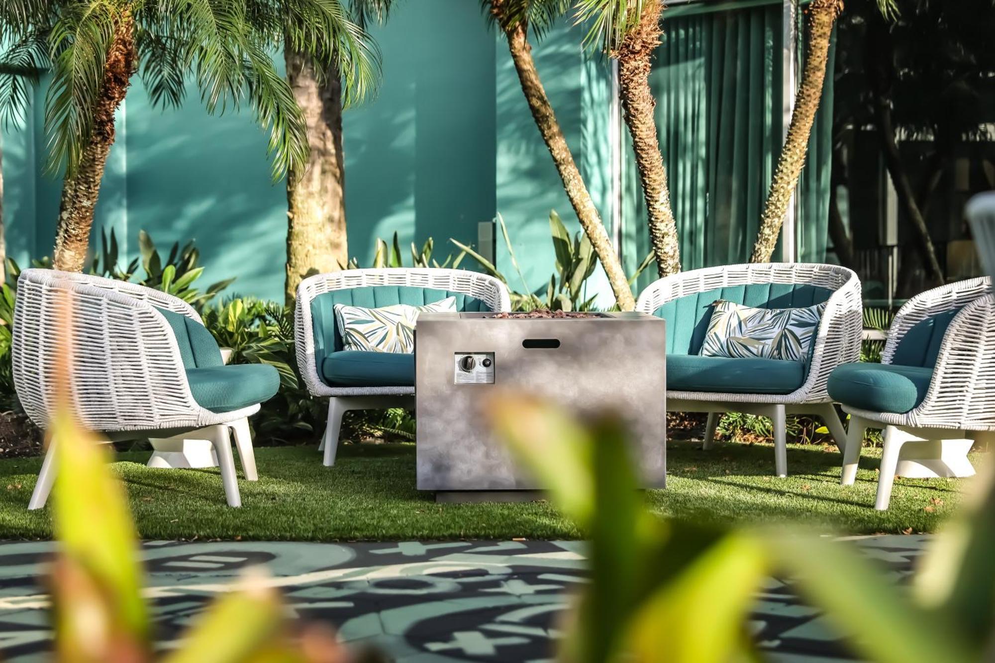 Landy Universal Blvd, A Tribute Portfolio 4* Orlando