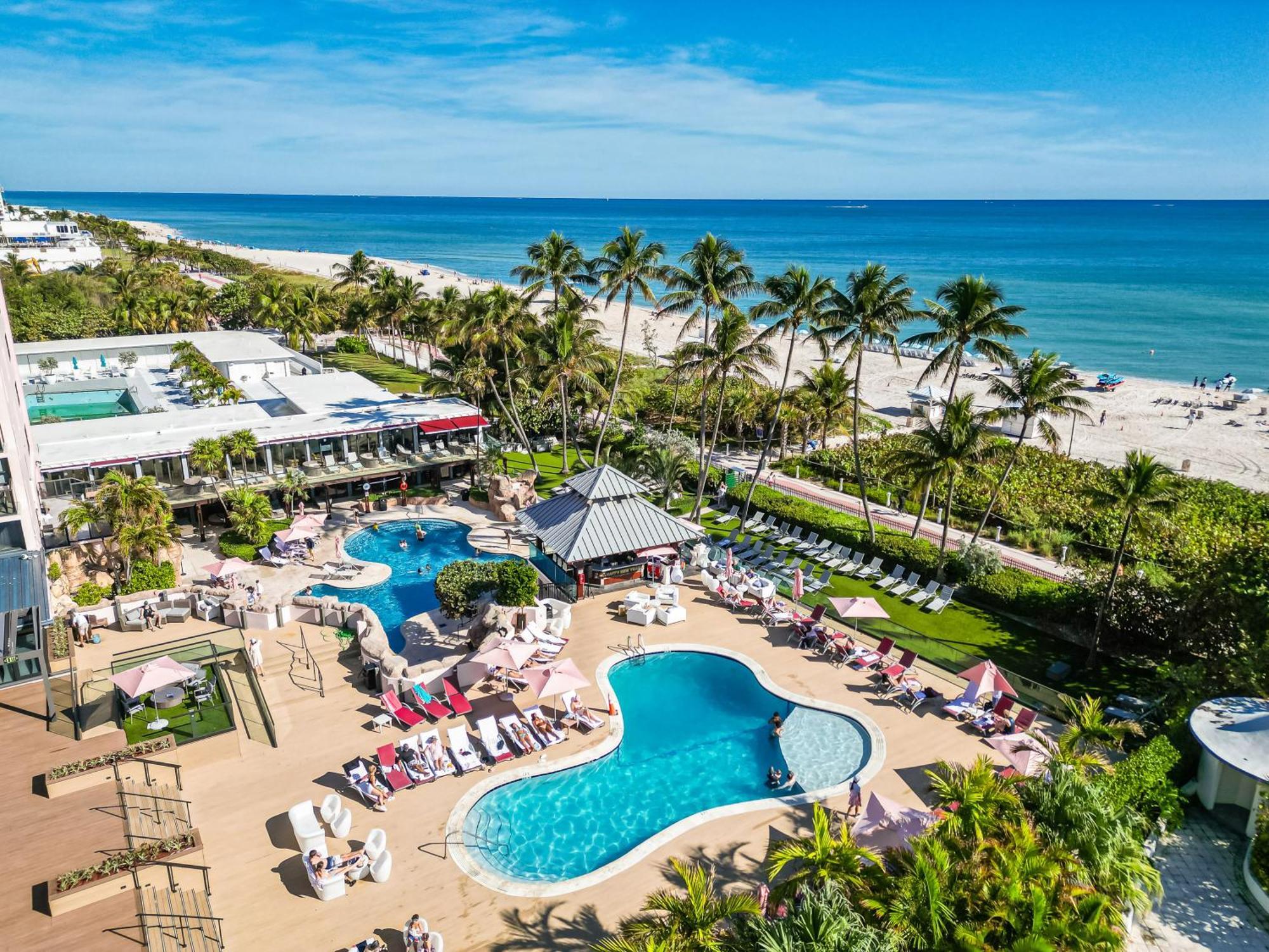 Huge Beachfront 2400sqft 5 Bedroom 5 Bathroom With Ocean View *