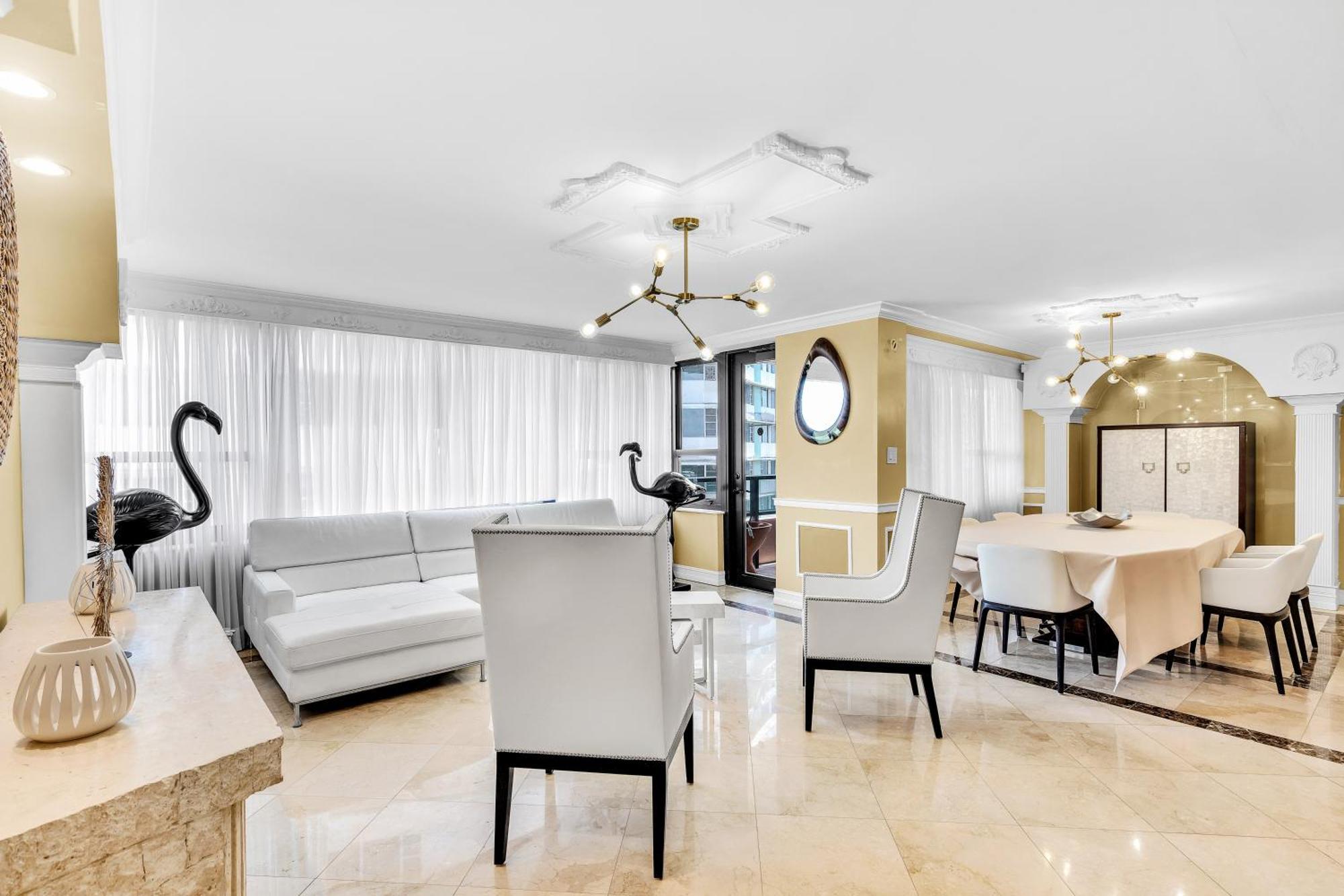 Huge Beachfront 2400sqft 5 Bedroom 5 Bathroom With Ocean View * Miami Beach