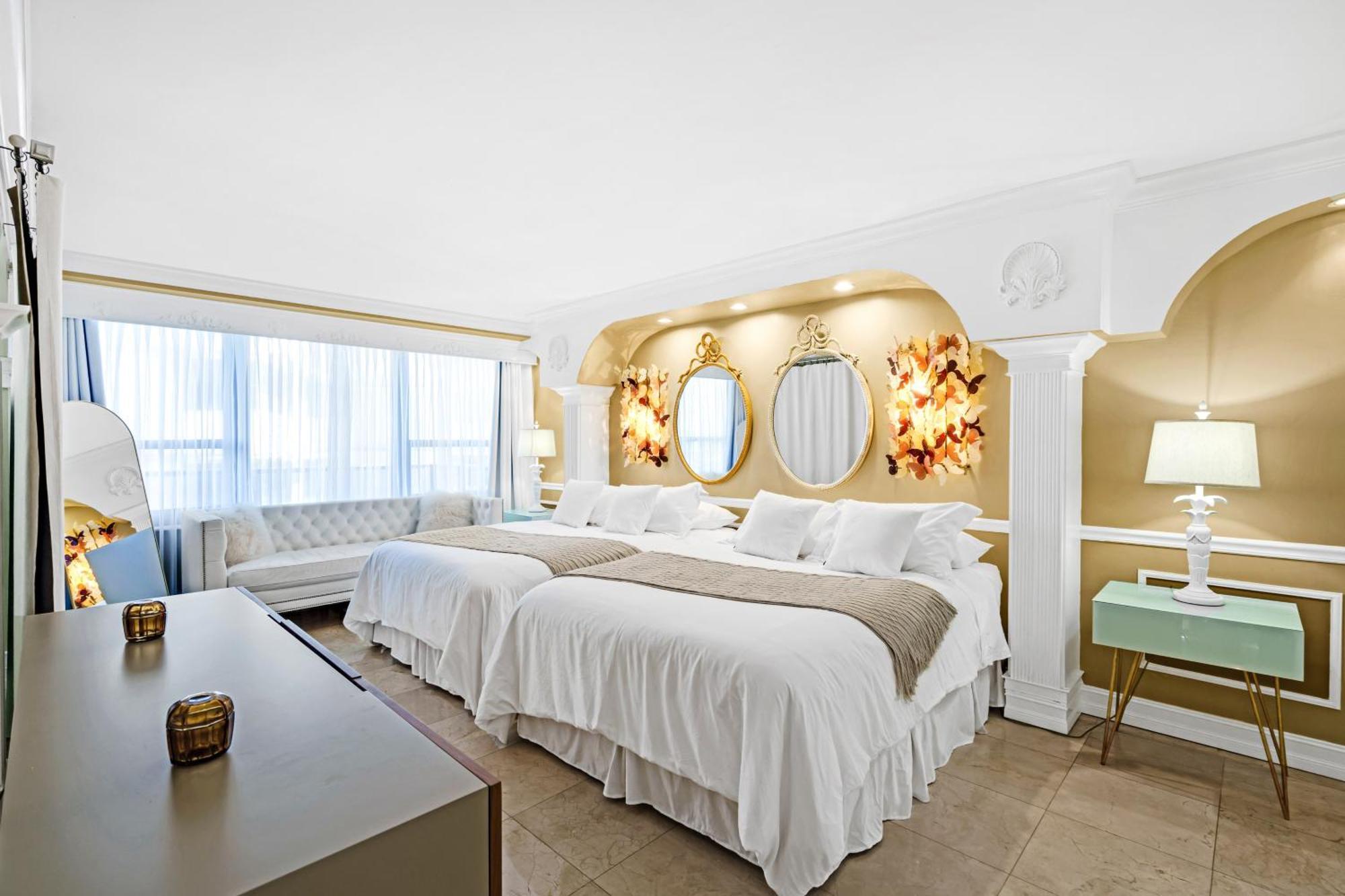 Apartment Huge Beachfront 2400sqft 5 Bedroom 5 Bathroom With Ocean View