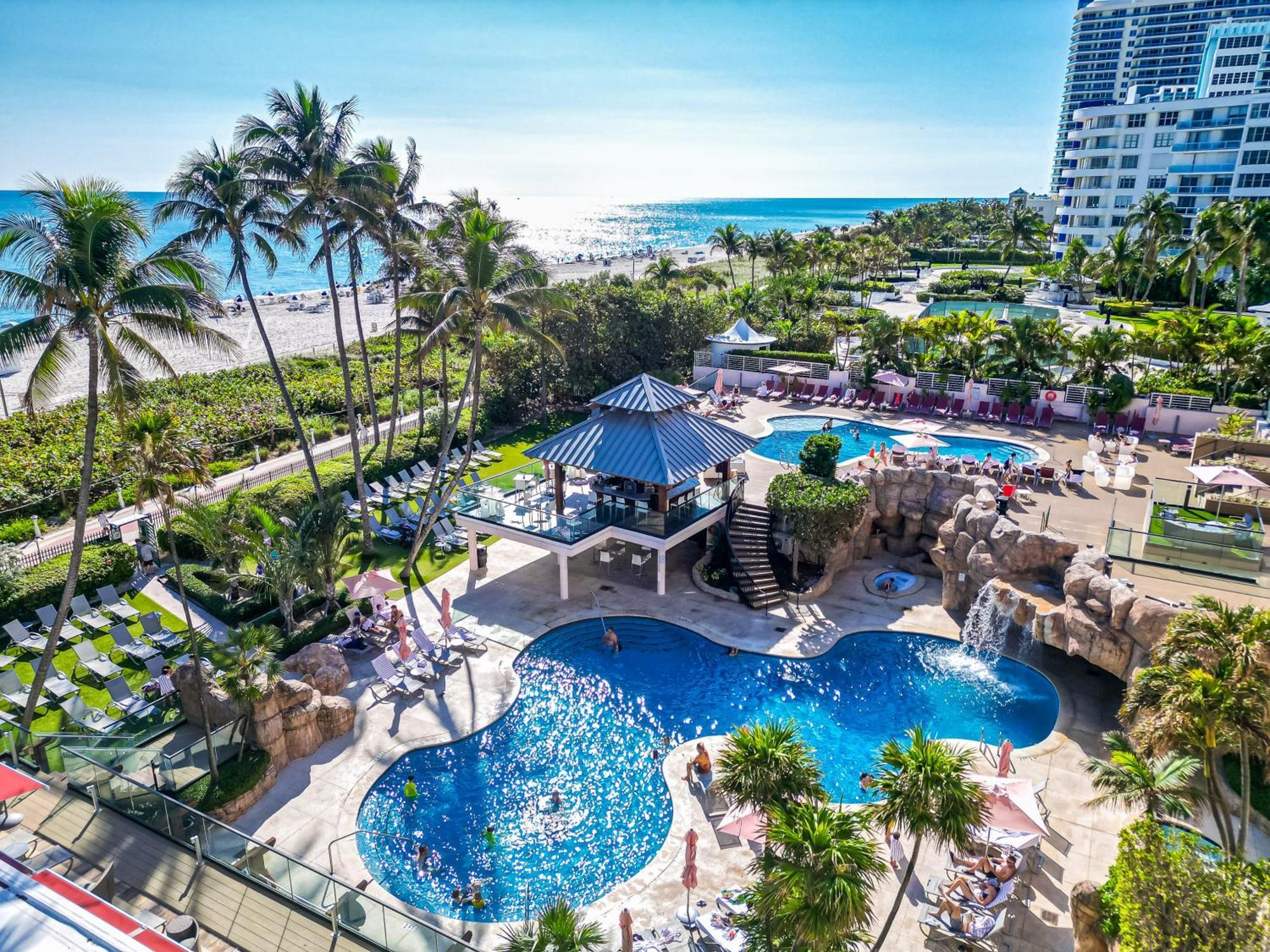 Huge Beachfront 2400sqft 5 Bedroom 5 Bathroom With Ocean View * Miami Beach