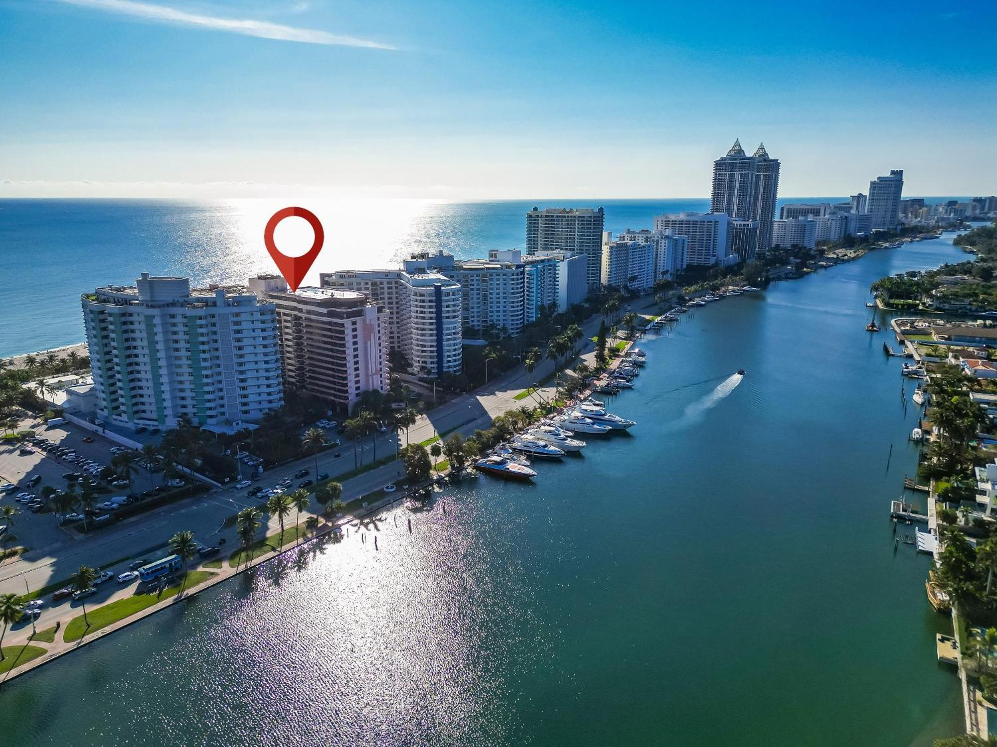 Apartment Huge Beachfront 2400sqft 5 Bedroom 5 Bathroom With Ocean View *