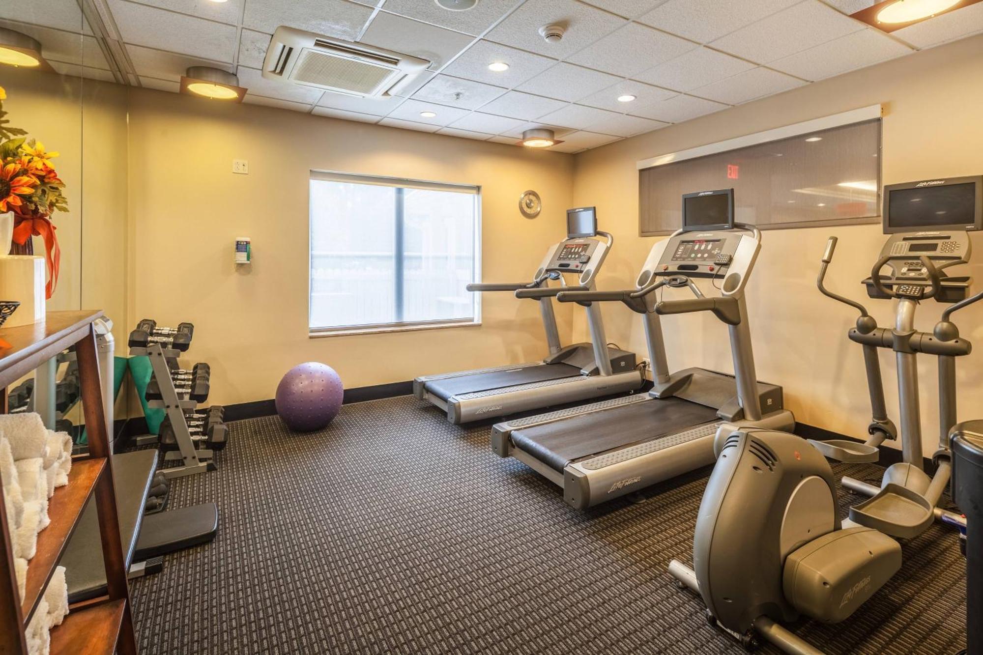 Hotel Towneplace Butler Boulevard 3*