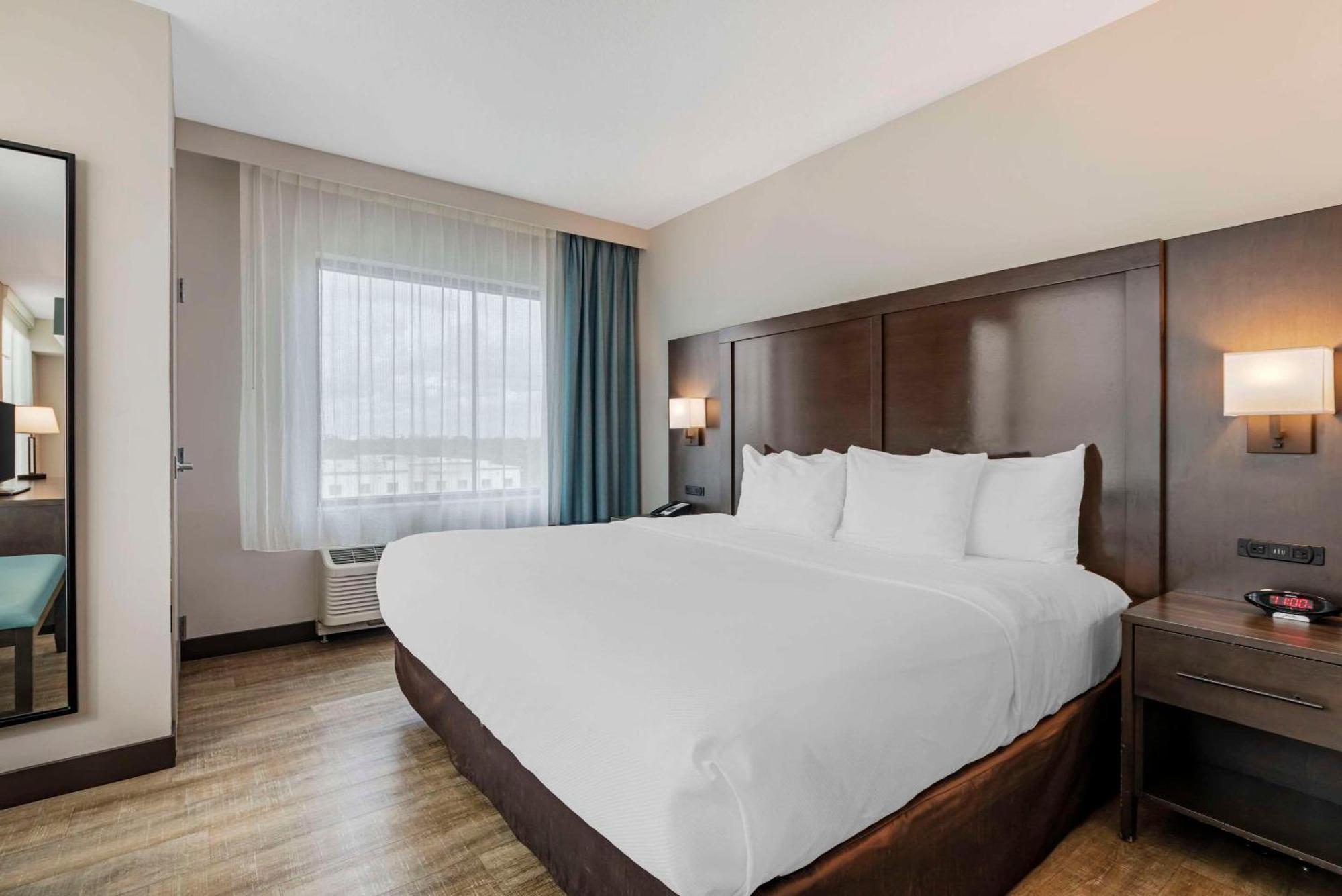Comfort & Miami International Airport Miami Springs
