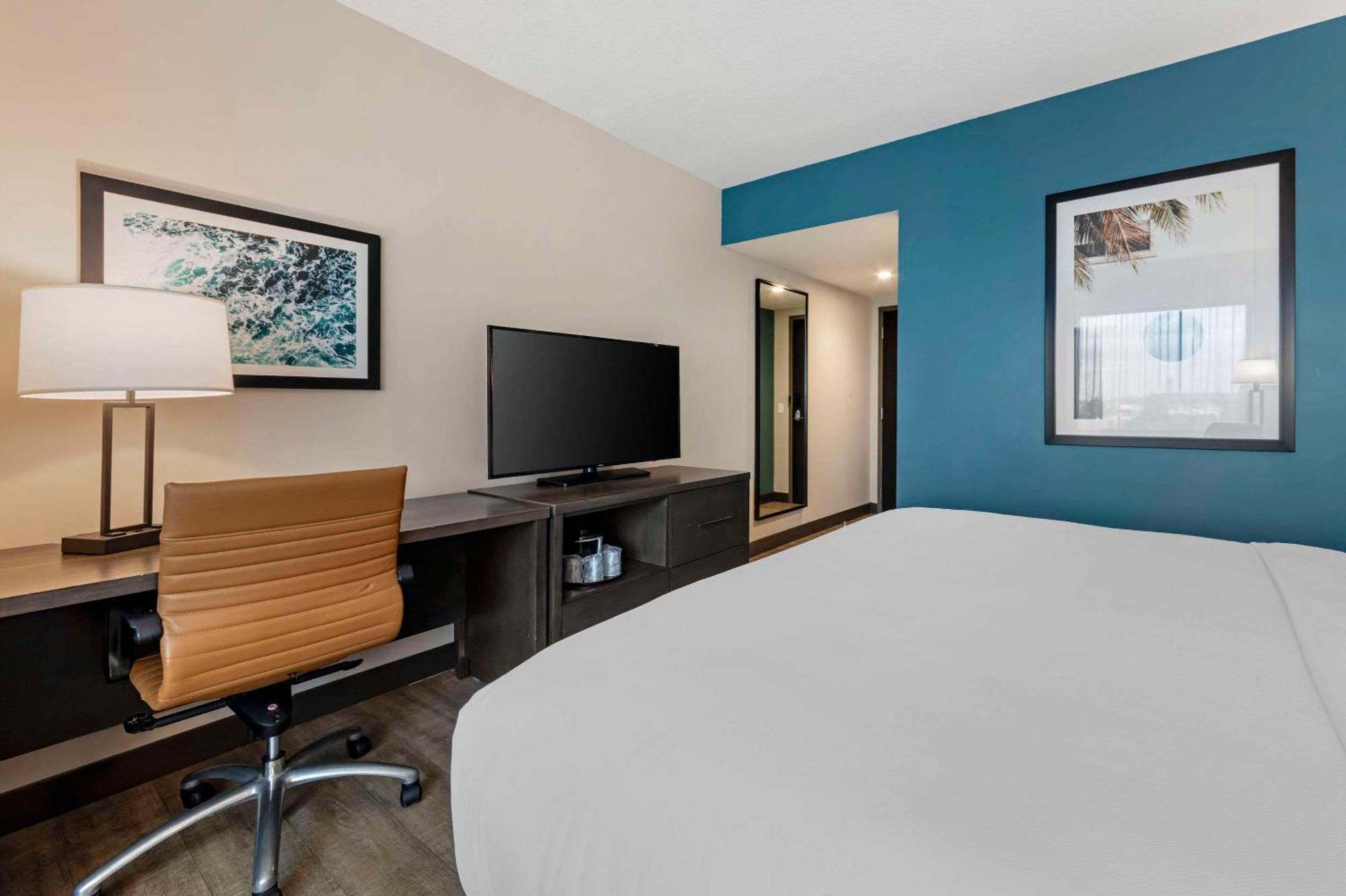 Comfort & Miami International Airport