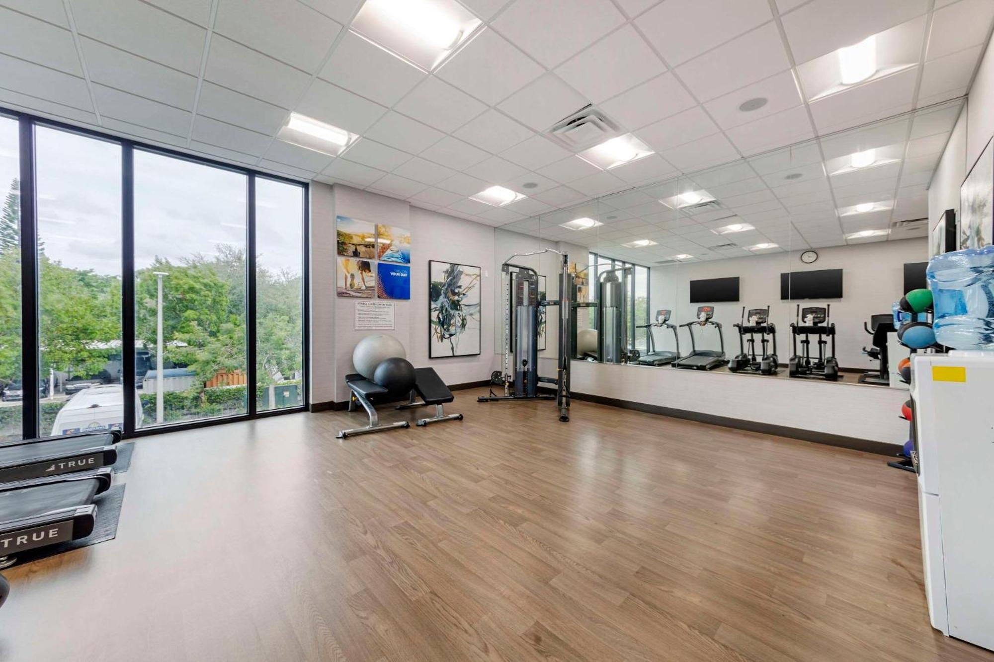 Hotel Comfort & Miami International Airport Miami Springs