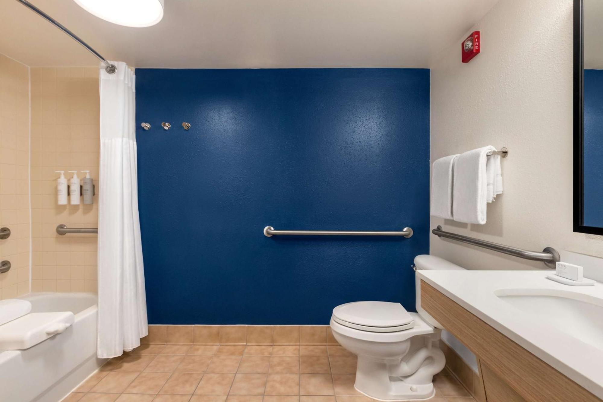 Hotel Majestic Palms Orlando