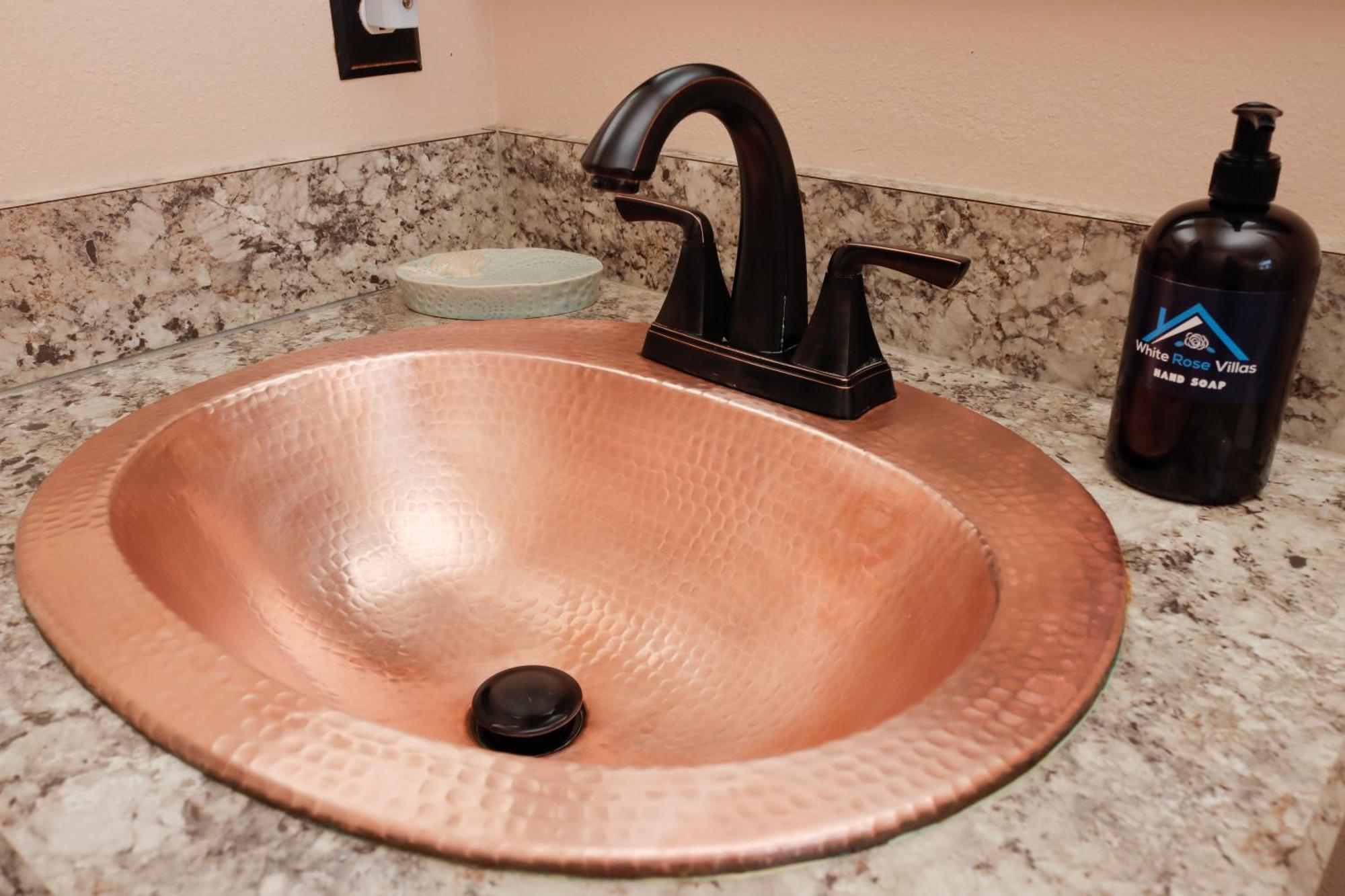 Ideal For Couples Or Families Looking For A Vacation With Private Pool And Yard