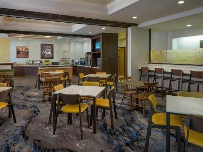 Hotel Fairfield & By Marriott Orlando Buena Vista 3*