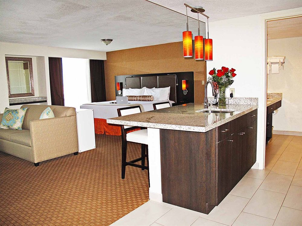 Miami International Airport By Ihg Hotel 3*