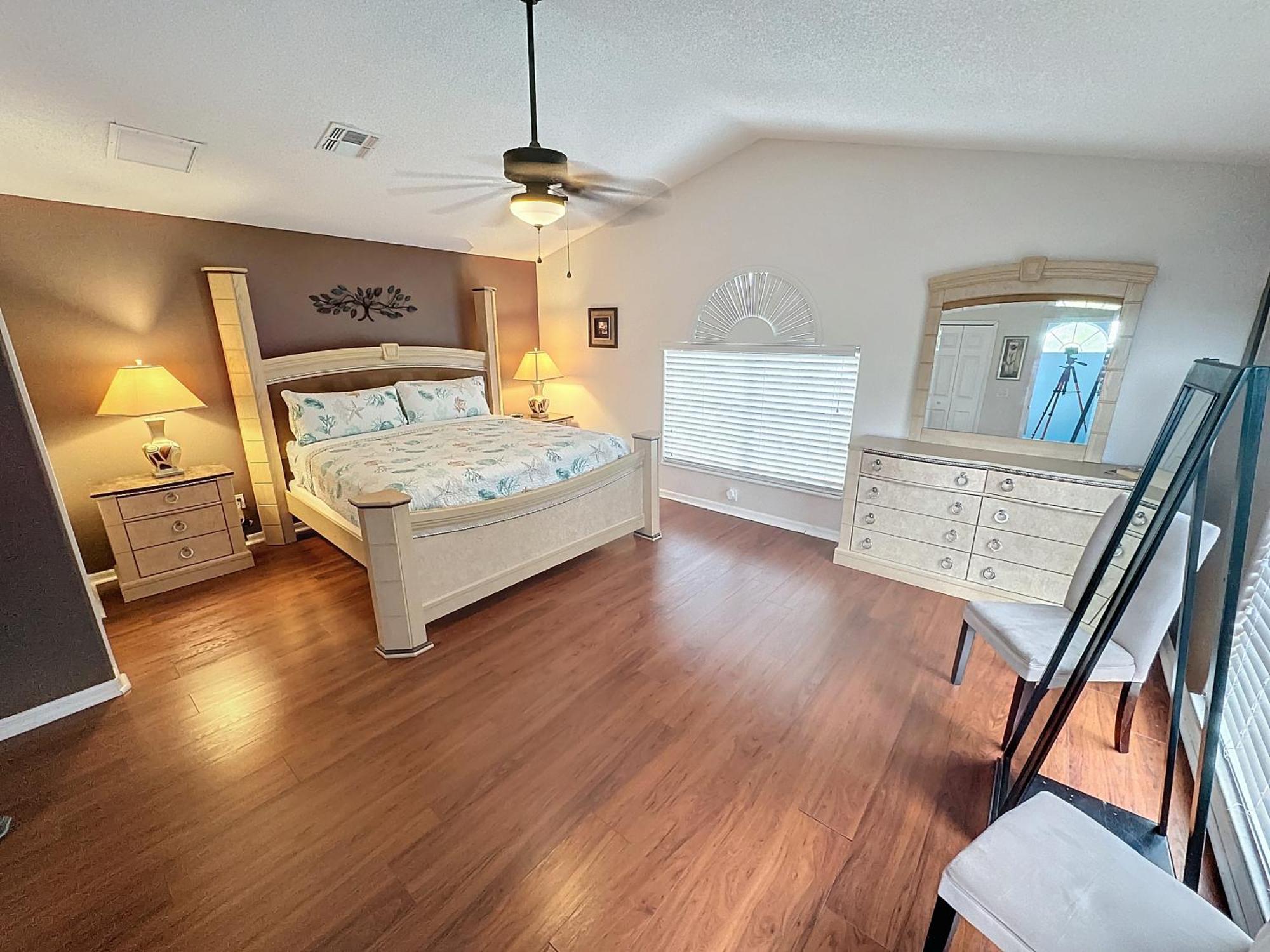 Holiday home Mickeys Movie House, 2 Masters, Pool And Spa