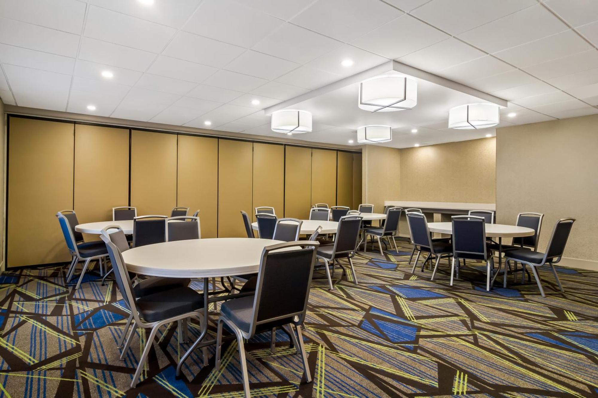 Express & South East - Medical Center Area By Ihg Jacksonville