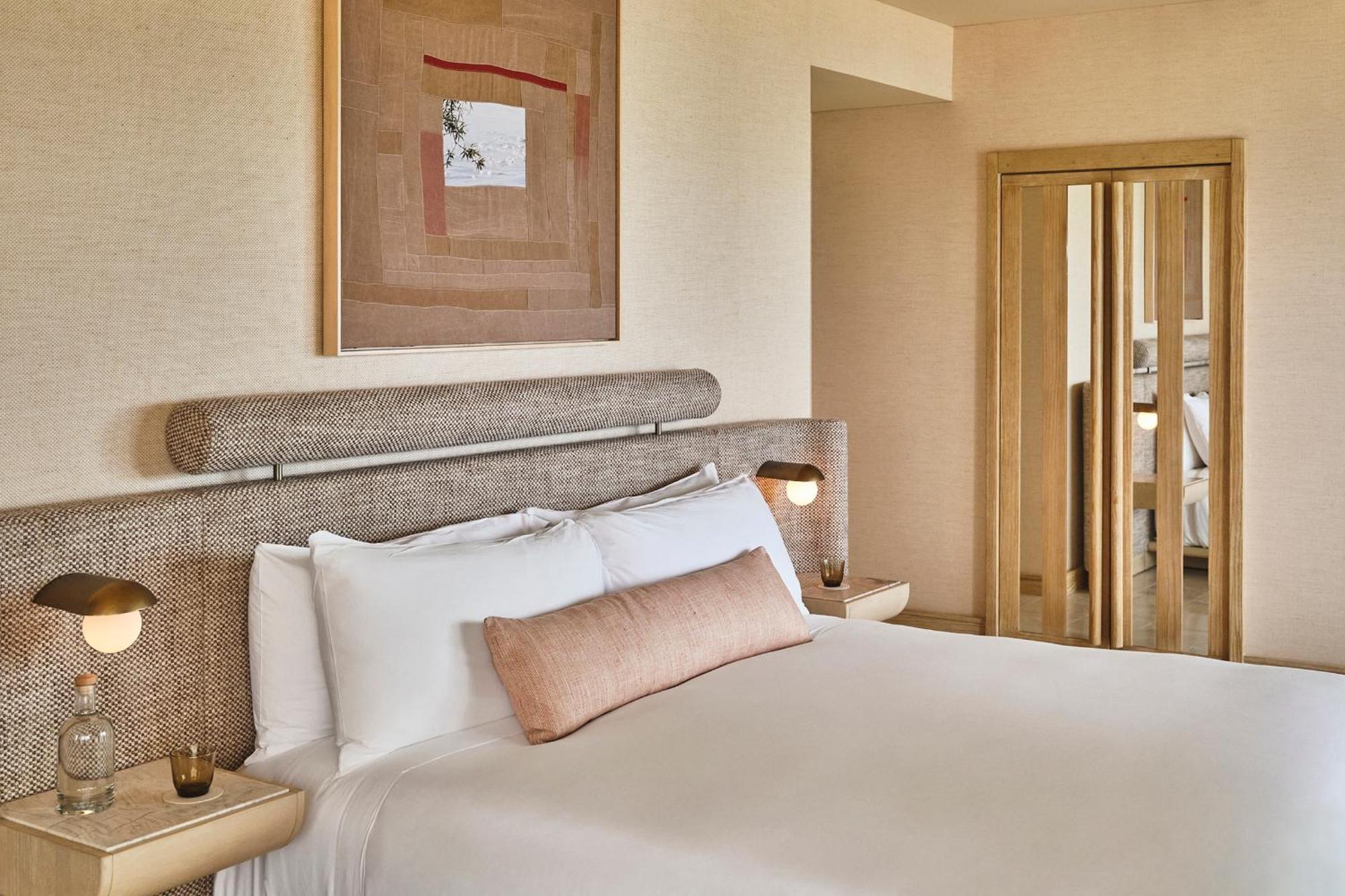Resort The Shelborne By Proper Miami Beach
