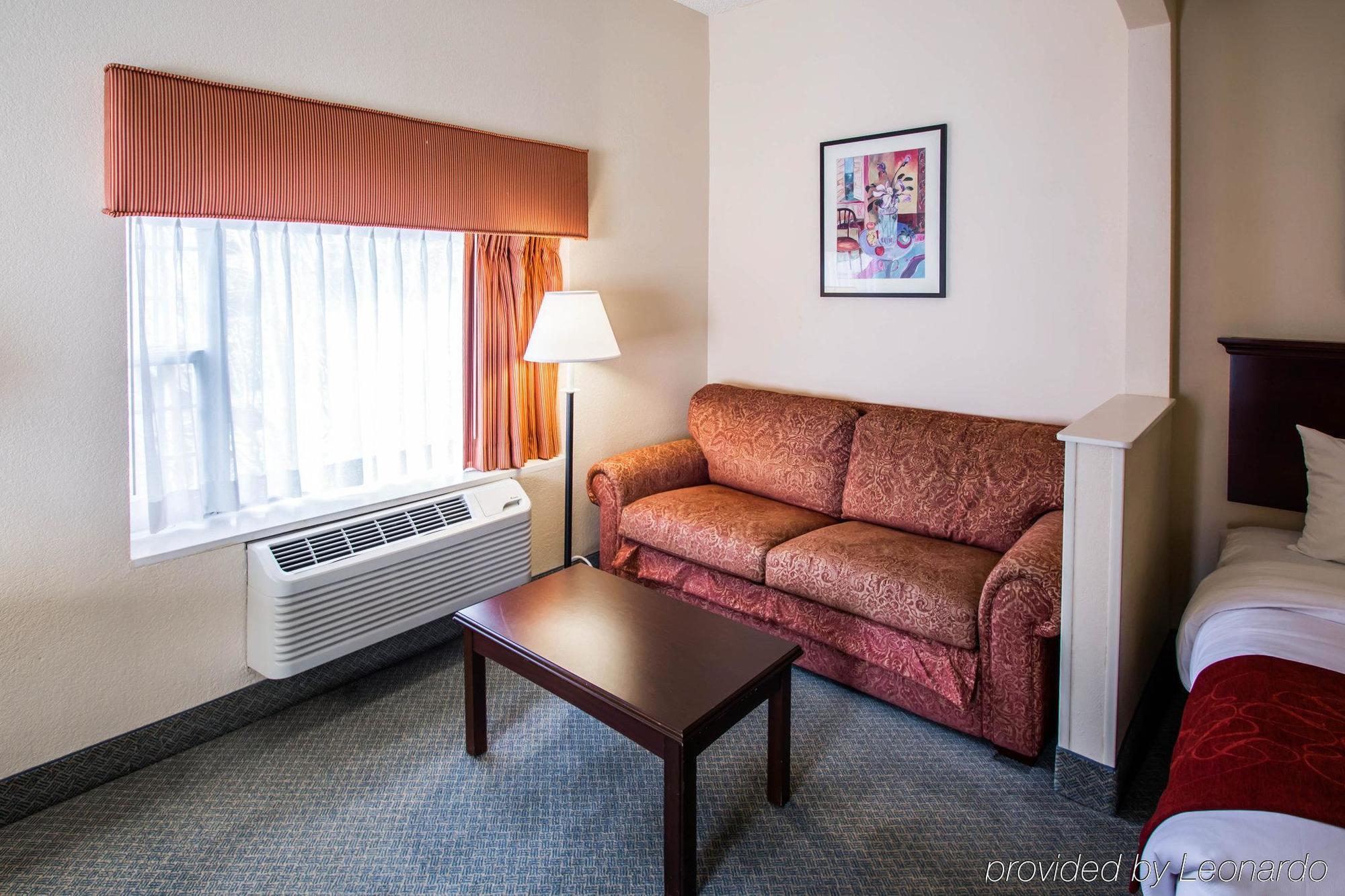 Hotel Comfort Airport 2*