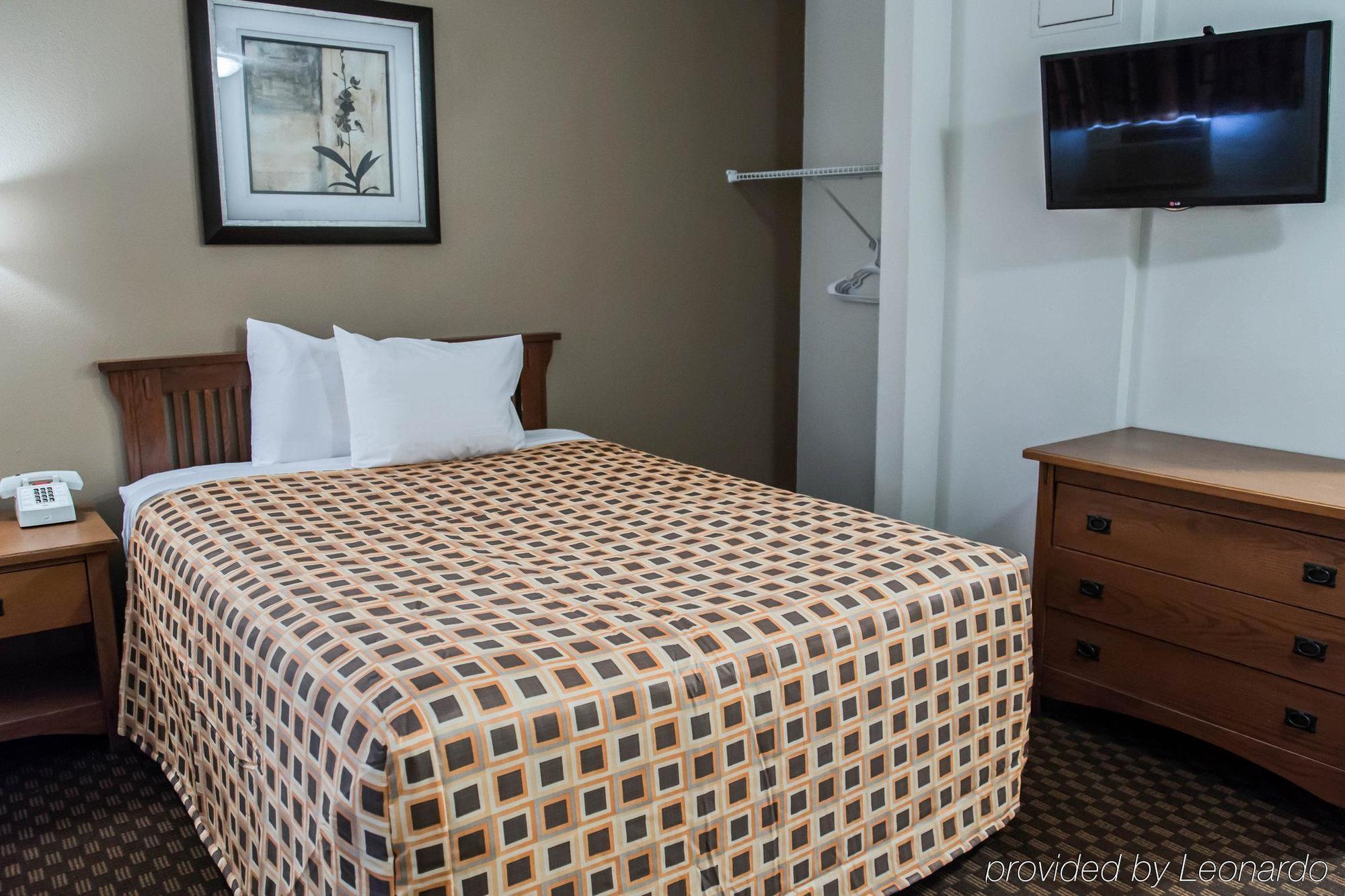 Motel Hometowne By Red Roof Orlando South