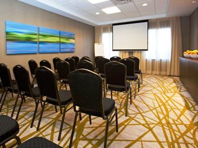 Comfort Miami Airport North 3*