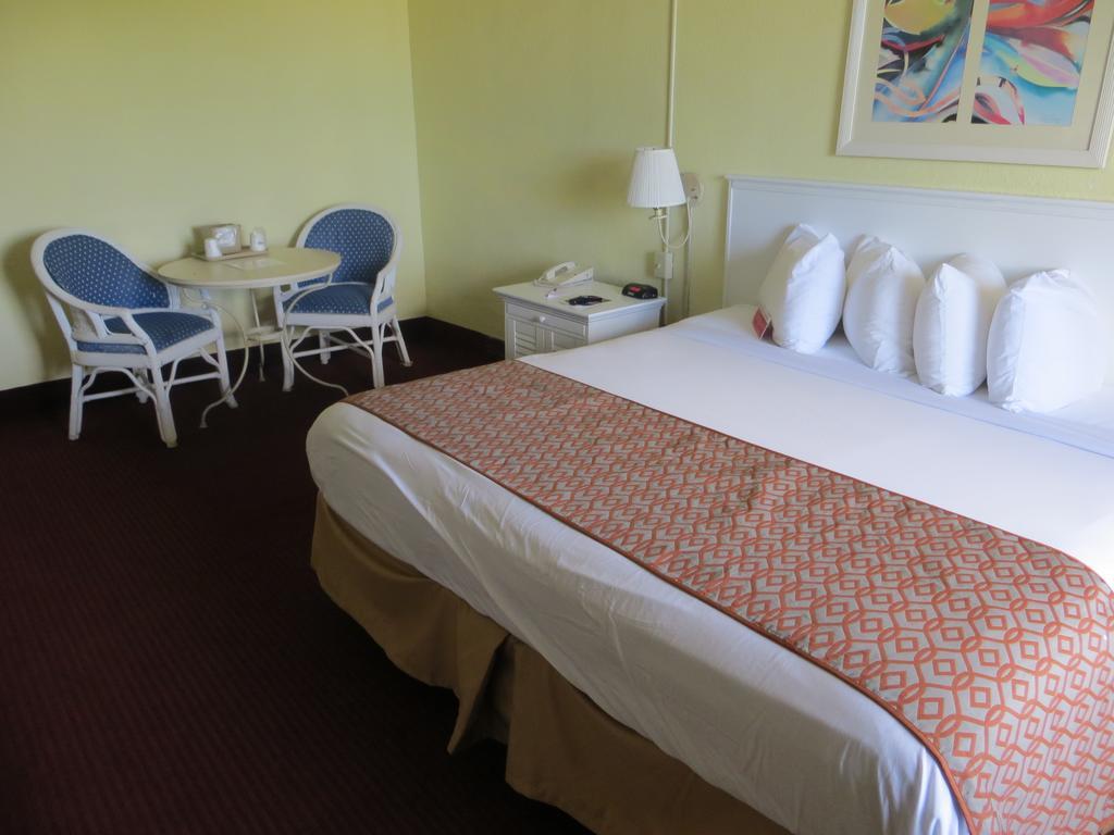 Ramada Downtown Hotel