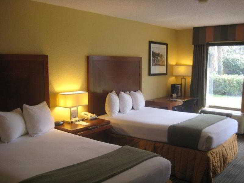 Hotel Days By Wyndham Airport 2*