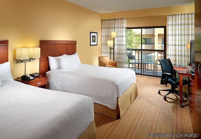 The At Mayo Clinic 3*