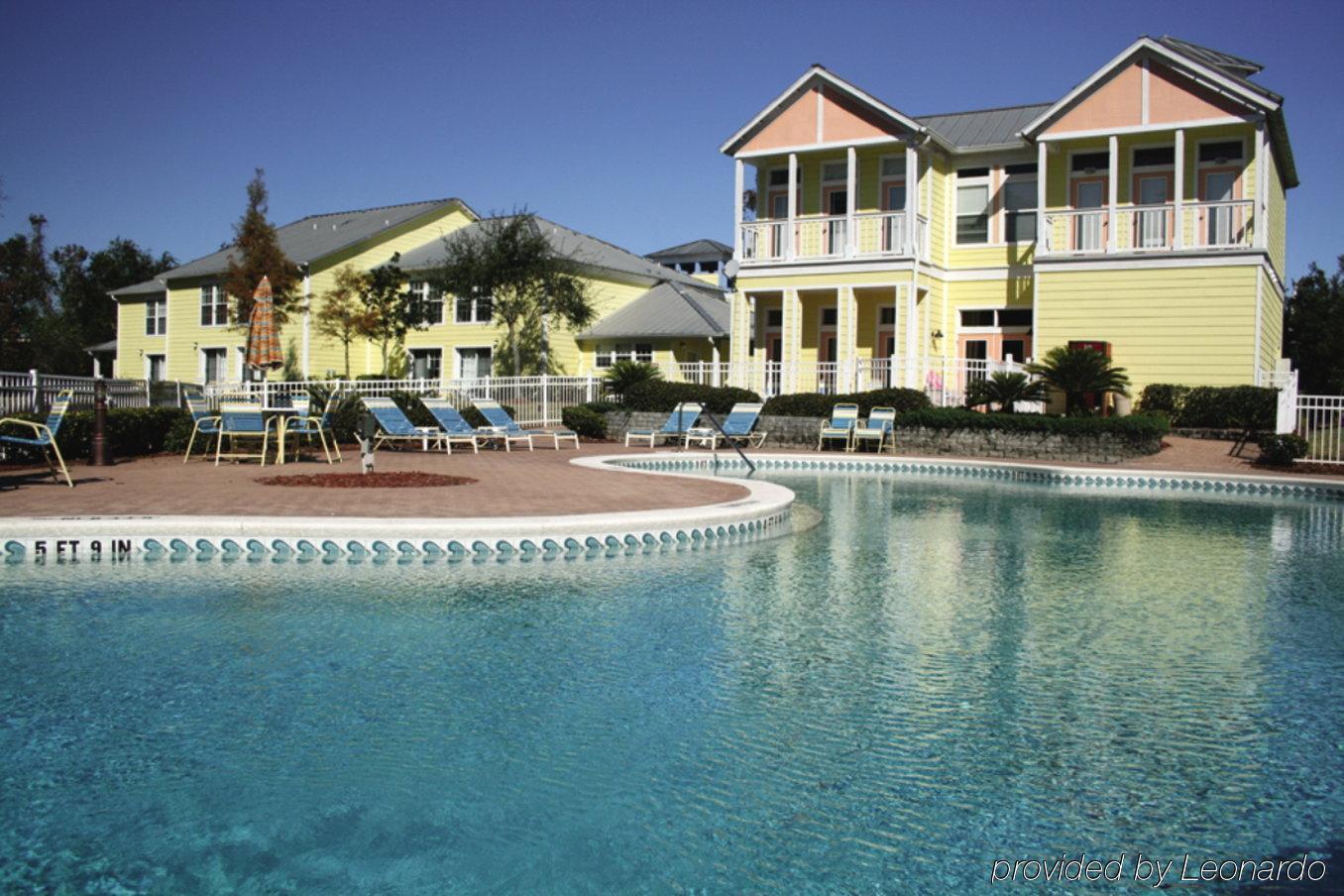 Barefoot'n Resort 3*
