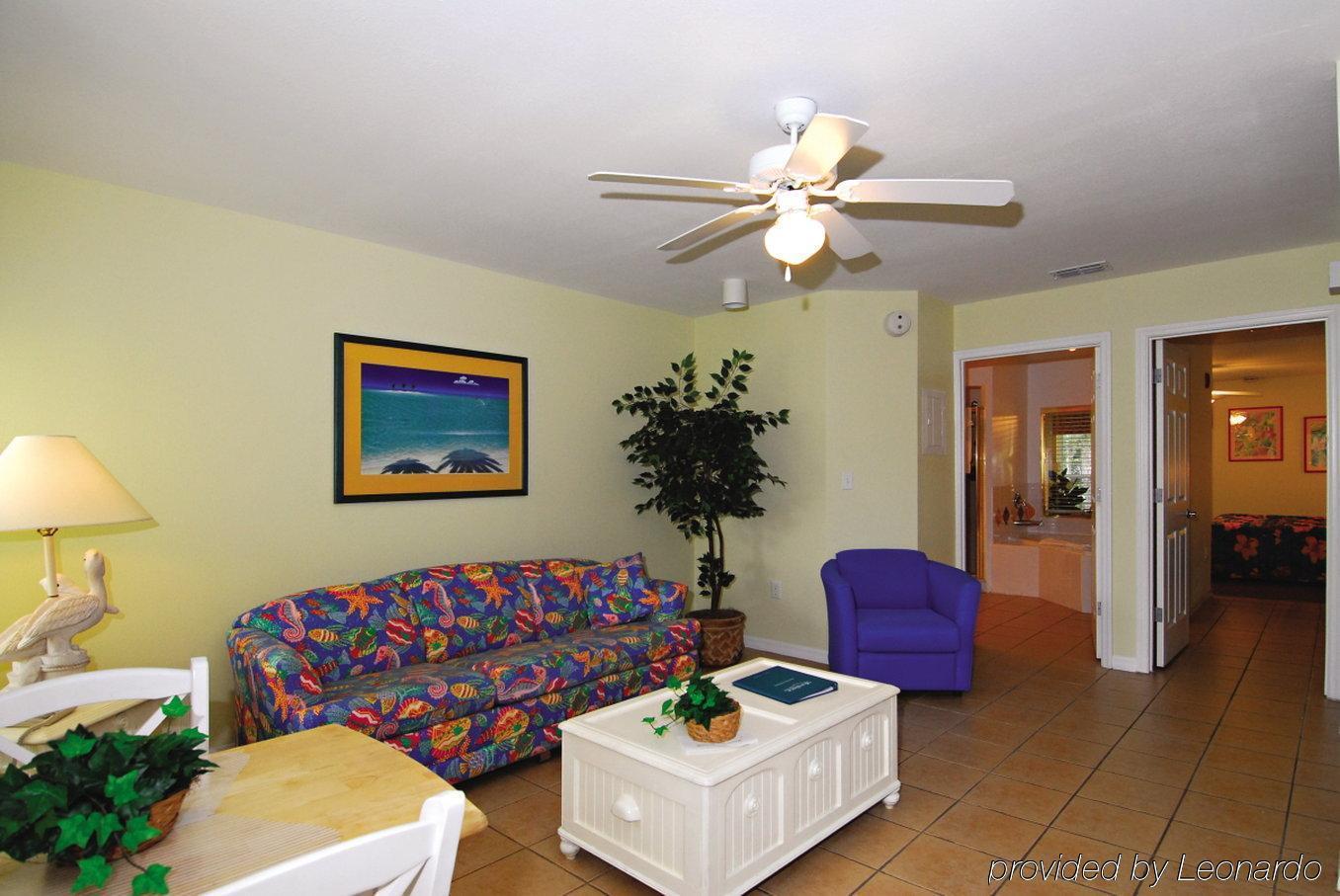 Barefoot'n Resort