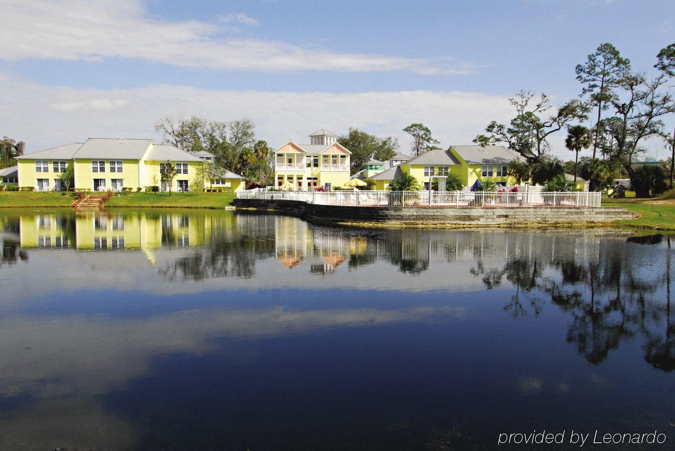 Barefoot'n Resort 3*
