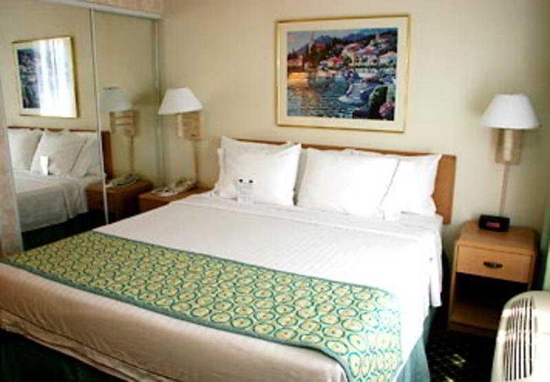 Fairfield By Marriott Orlando At Seaworld Hotel