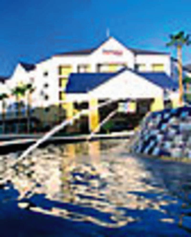 Hotel Fairfield & By Marriott Orlando Buena Vista Lake Buena Vista
