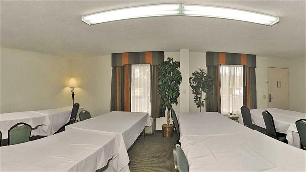 Hotel Days By Wyndham Airport Jacksonville