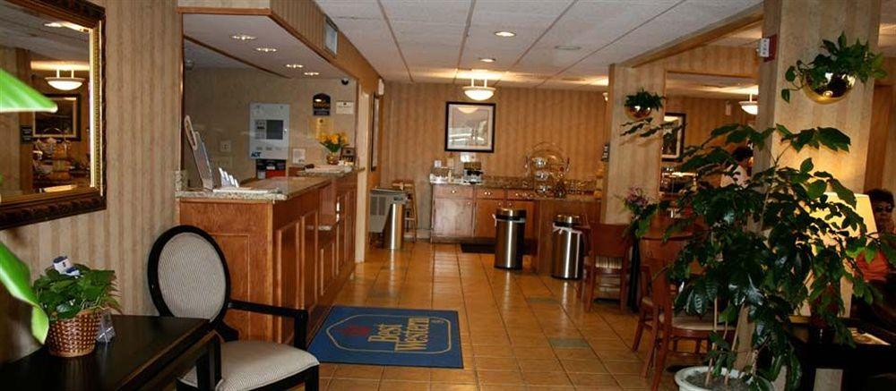 Days By Wyndham Airport Jacksonville