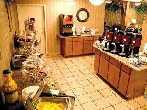 Hotel Days By Wyndham Airport