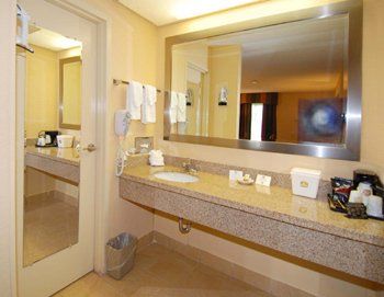 Hotel Days By Wyndham Airport 2*