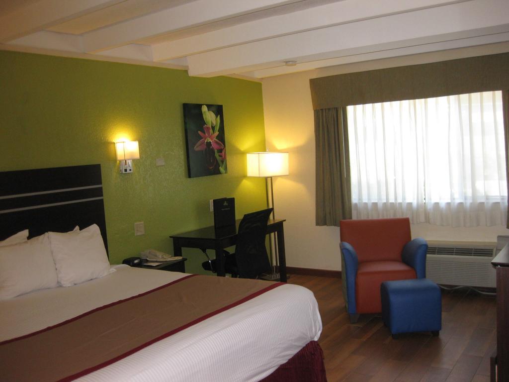 Western West Hotel