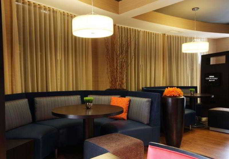 Courtyard By Marriott Airport/ Northeast Jacksonville