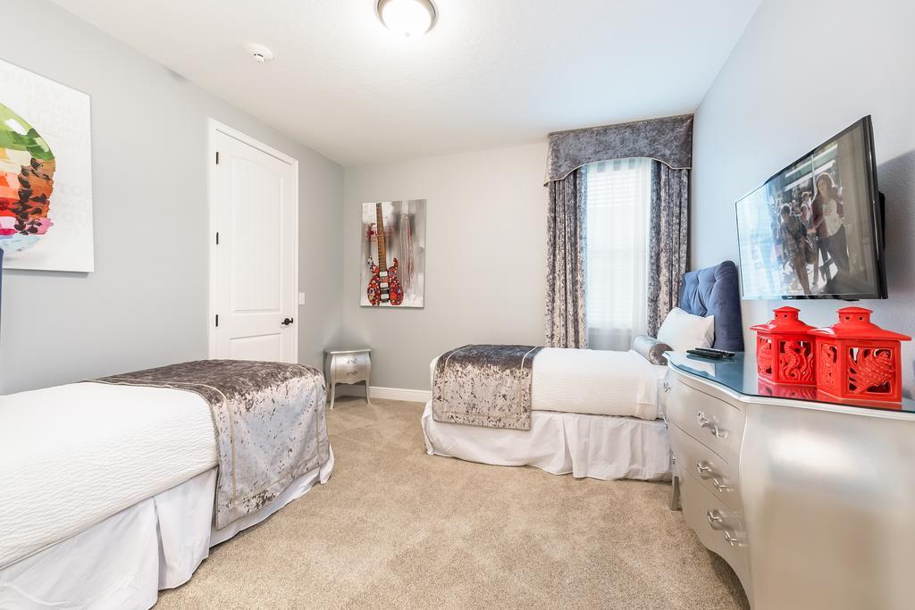 Elegant With Pool Table & Private Pool Near By Rentyl - 7648w * Orlando