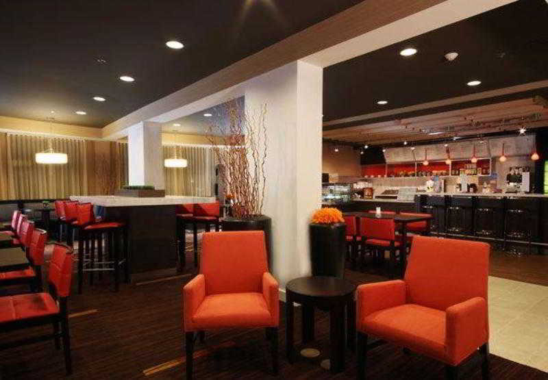 Courtyard By Marriott Airport/ Northeast Jacksonville
