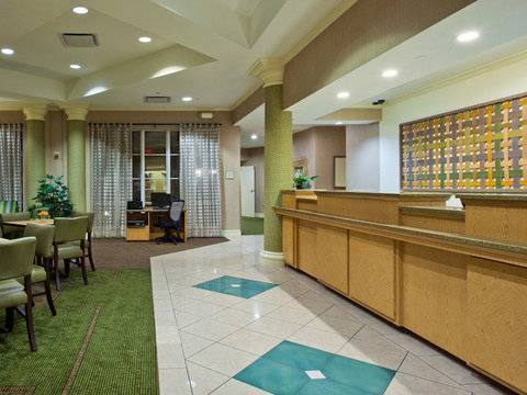 La Quinta By Wyndham Miami Airport West Hotel