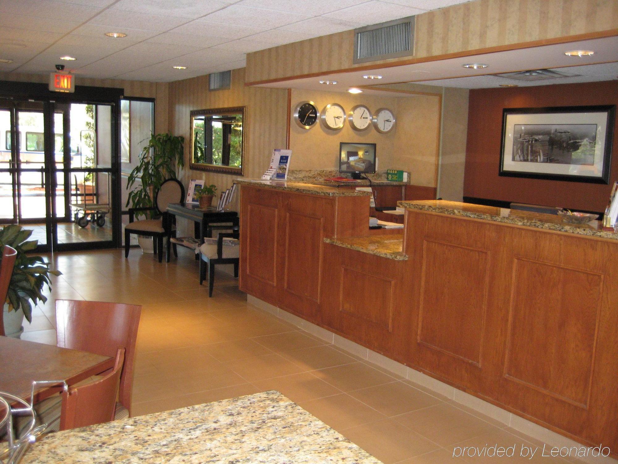 Hotel Days By Wyndham Airport