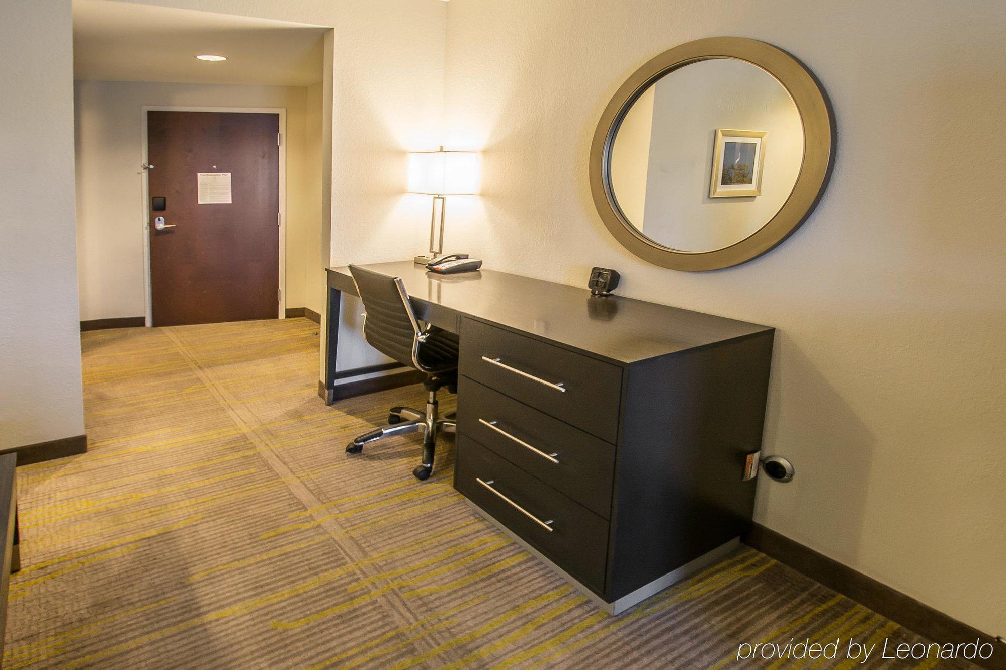 Comfort Miami Airport North Hotel