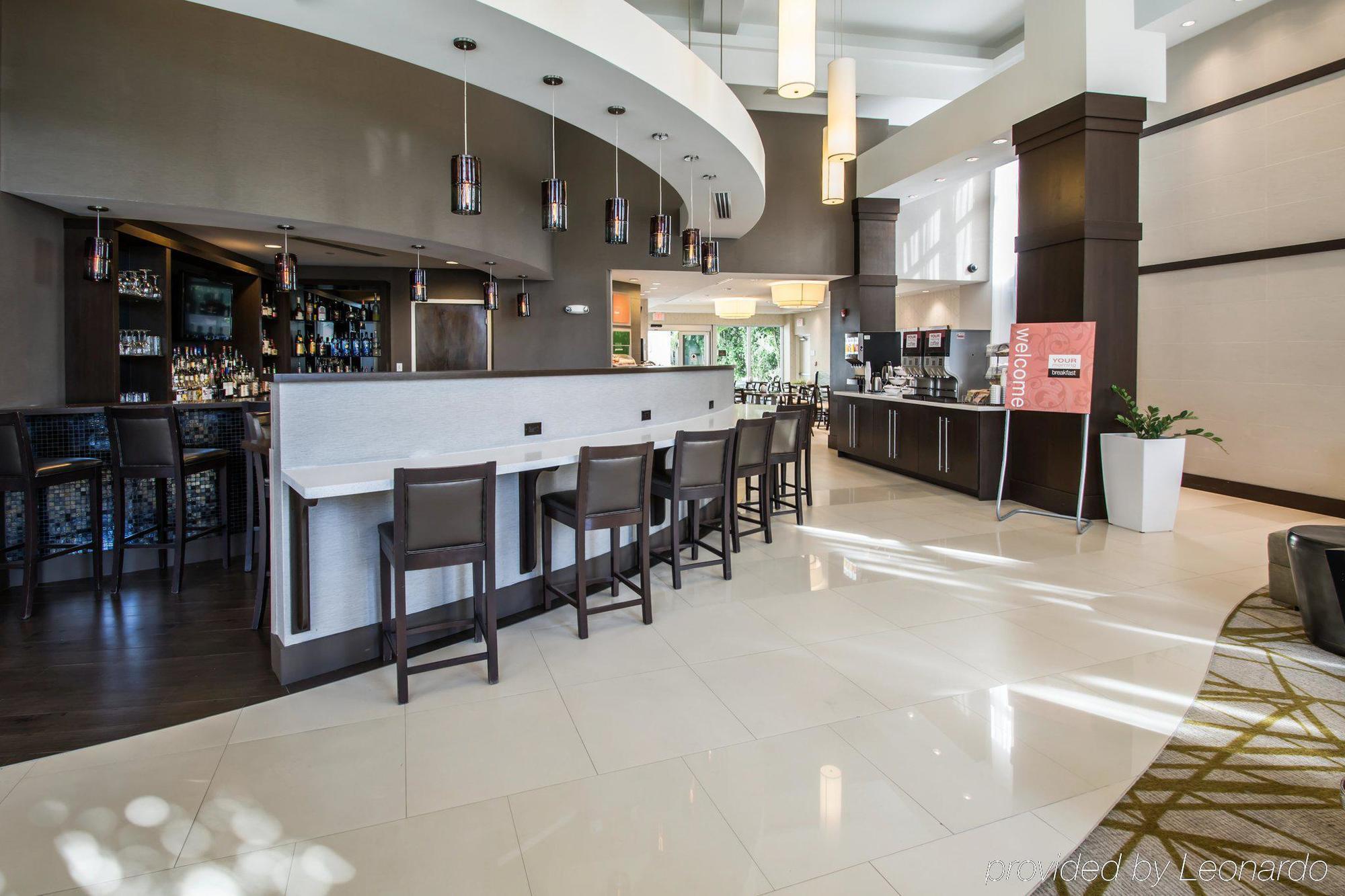 Hotel Comfort Miami Airport North 3*