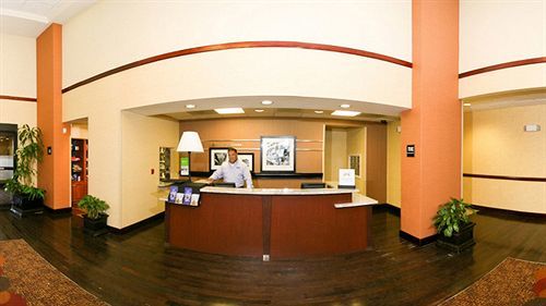 Hampton & International Drive North Hotel 3*