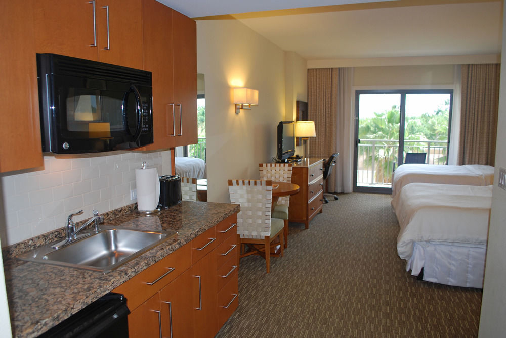Hilton Grand Vacations Club Palmeras Orlando Resort 3*