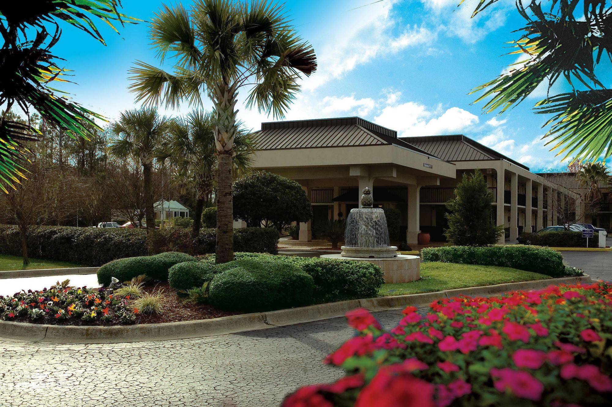Days By Wyndham Airport Jacksonville