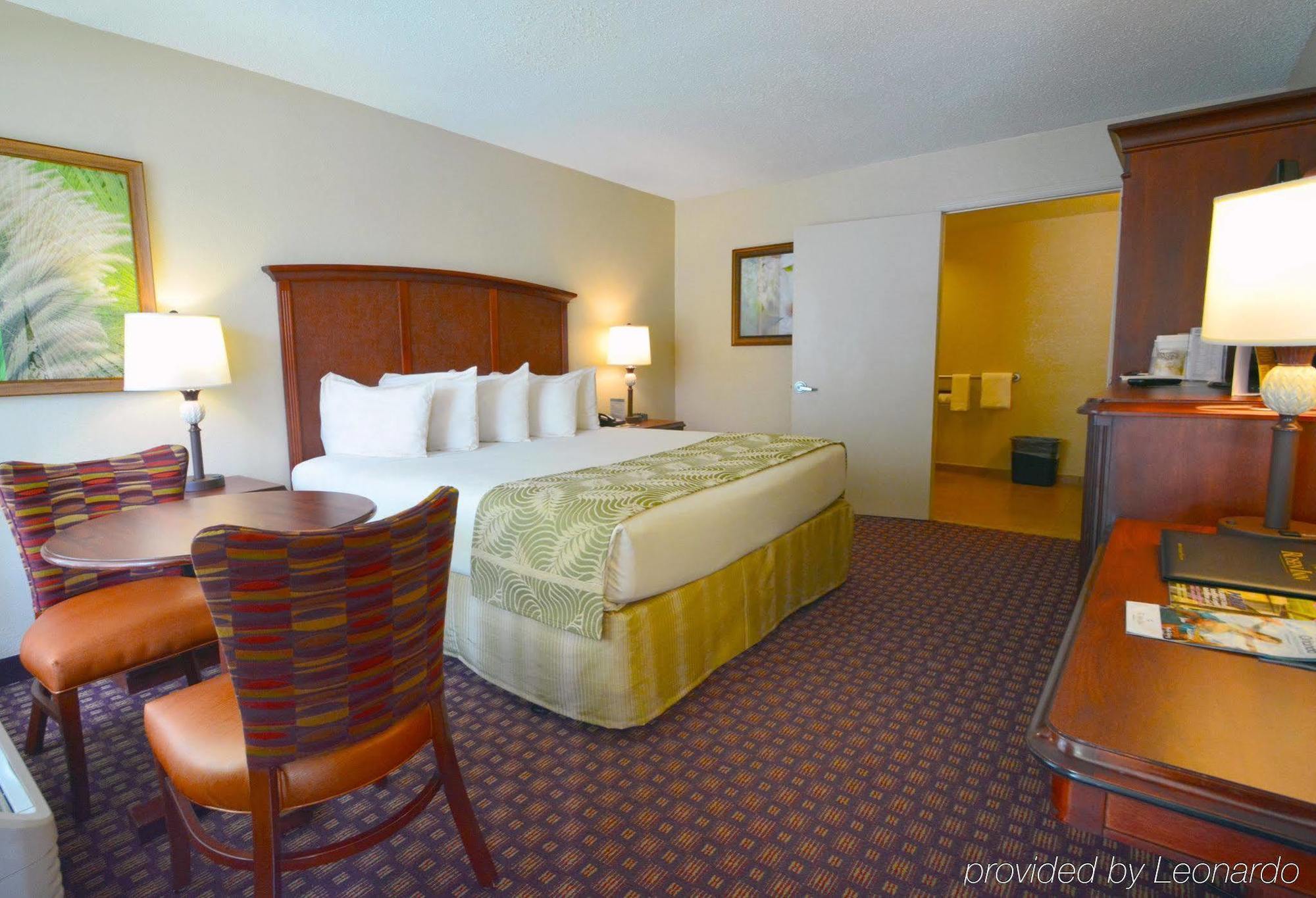 Hotel Rosen Closest To Universal Orlando