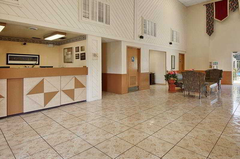Econo Motel