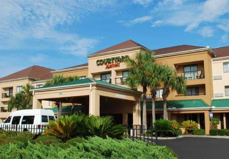 Courtyard By Marriott Airport/ Northeast Hotel 3*